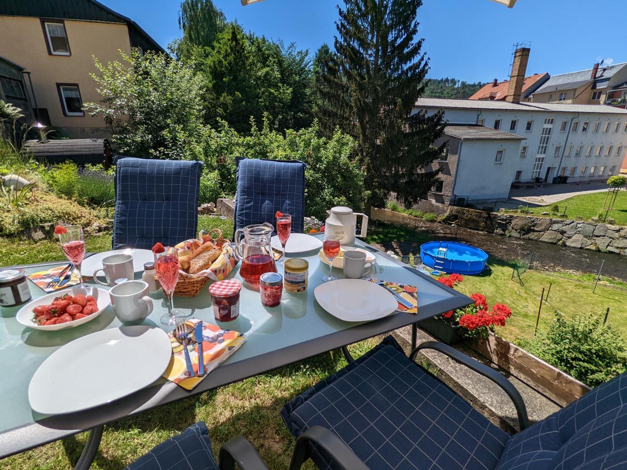 Ut - Urlaubsmagie - Urlaubstraum Mit Whirlpool, Pool & Sauna Зебніц Екстер'єр фото